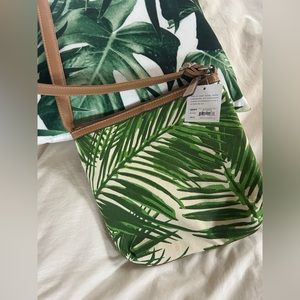 NWT Cute canvas tropical print crossover bag
